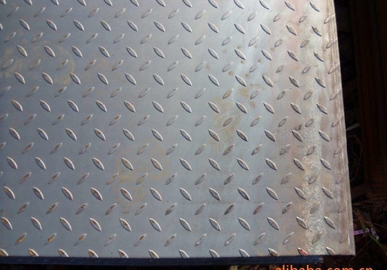 St37 ASTM A36 Checker Thép tấm dày 10mm đen hoặc màu bạc