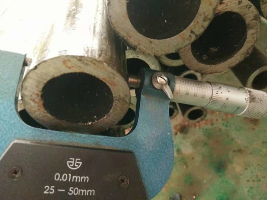 Ống thép đúc ống thép không gỉ có độ chính xác cao DIN2391 EN10305 ST37 ST52