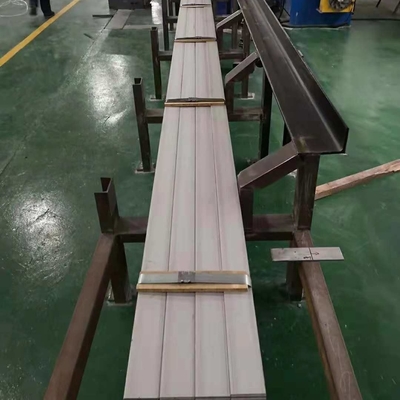 Lớp dây chuyền tóc cuộn nóng hoàn thành Din 1.4404 S31603 thép không gỉ 316L thanh phẳng 80 * 8 * 6000