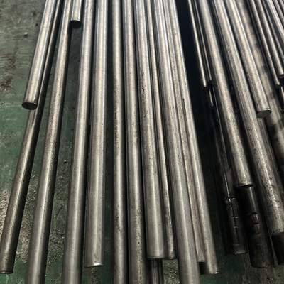 S45C Sợi trục tròn kéo lạnh SAE1045 Cây cuộn lạnh sơn với độ cứng 18,3 * 2500mm