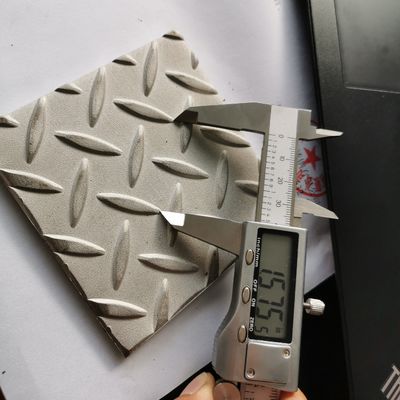 Tấm lót sàn không gỉ 304 Vastrap 5mm Astm A793 Tấm sàn cán
