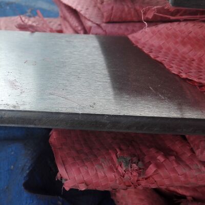 ASTM 276 TP316L Thép không gỉ kéo lạnh thanh phẳng 8 0 * 10 * 6000mm Với đường tóc